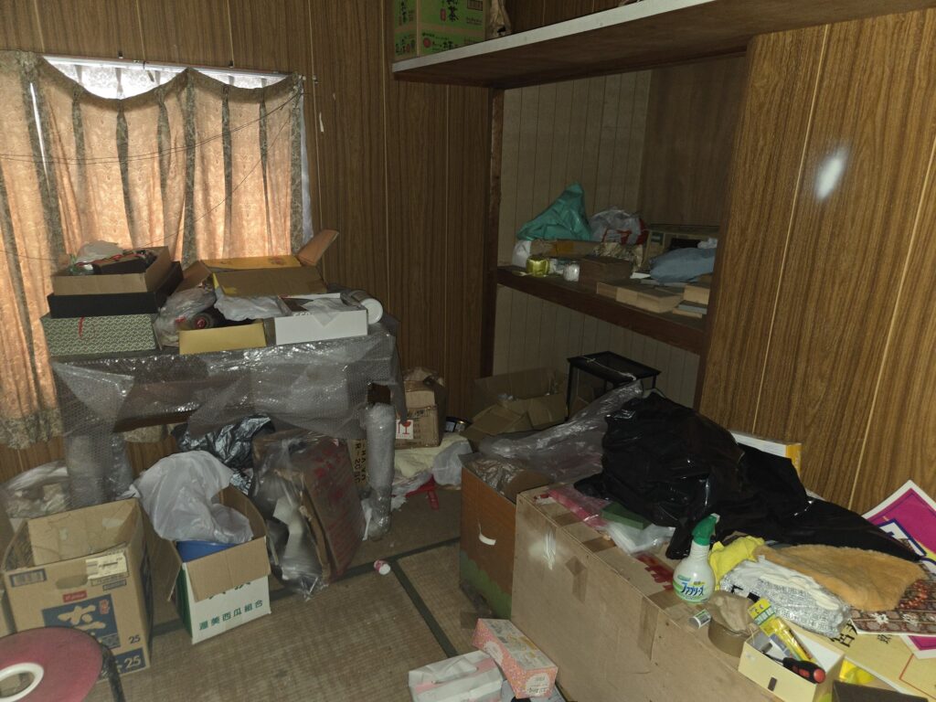 西尾市の遺品整理 作業前の様子